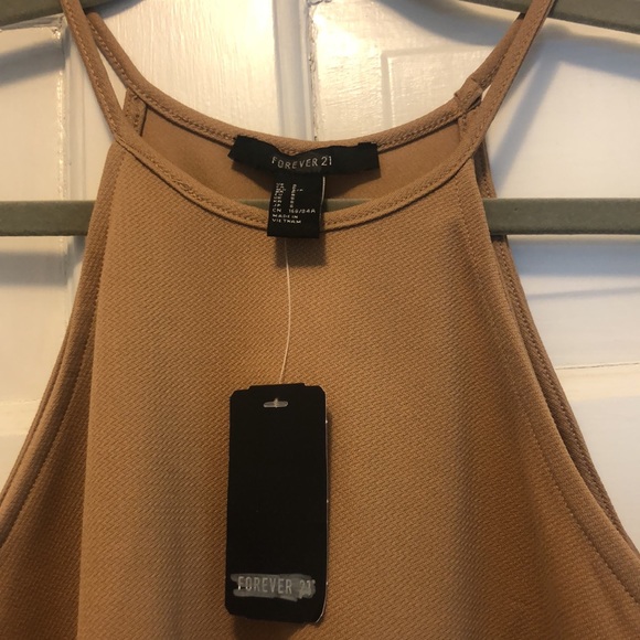 Cute beige halter sundress - Picture 2 of 6